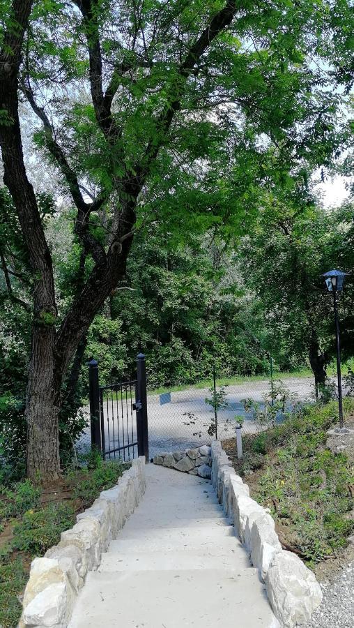Parco Di Montebello 콰트로 카스텔라 외부 사진